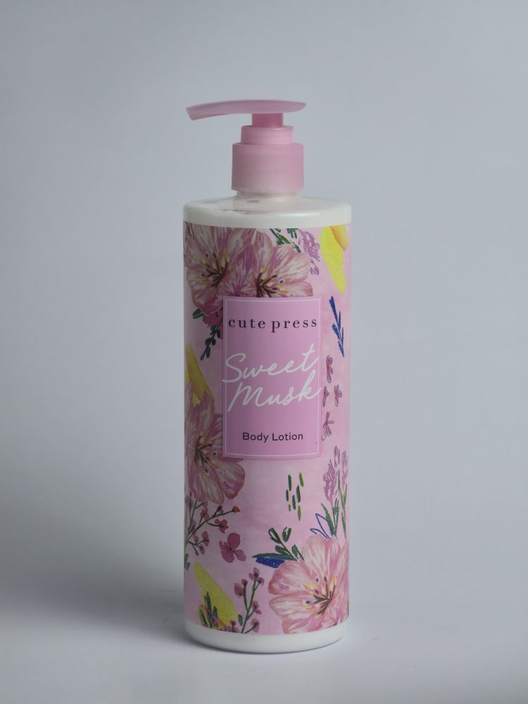 Cute Press Sweet Musk Body Lotion 5