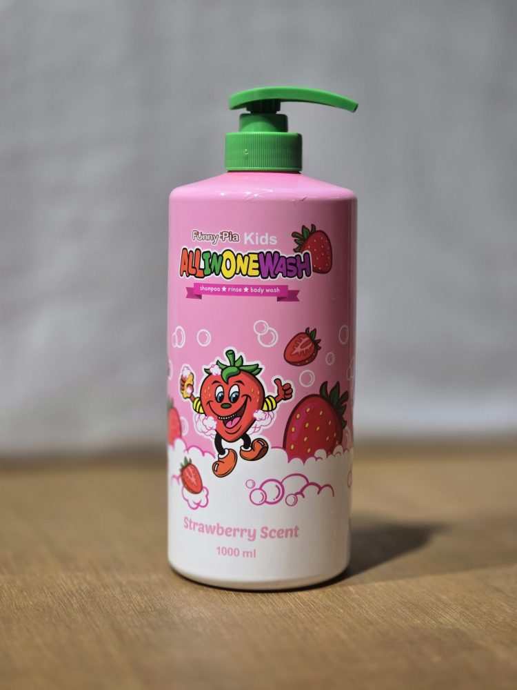 Funny Pia Kids All in One Wash Strawberry Scent